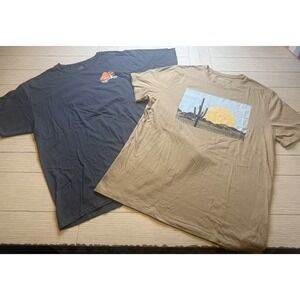 2 Men's XL Short Sleeve Cotton Nature Tees. Old Navy & Sonoma.‎ Navy & Beige.